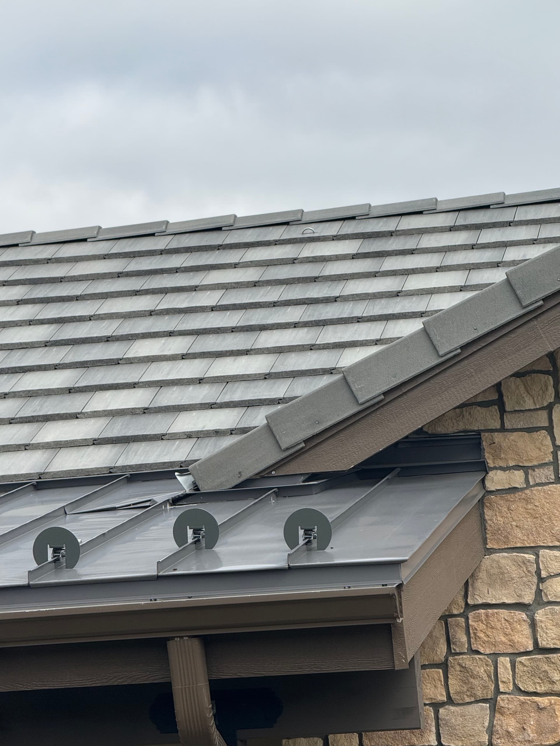 Versatile Roof Solutions for Any Climate